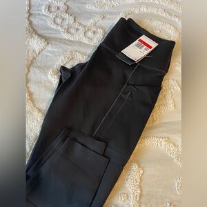 Nike New with Tags NIKE Go Dri-Fit leggings Brand new